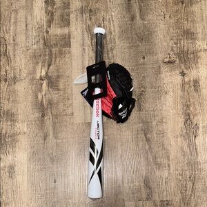 Reebok White and Black Baseball Set